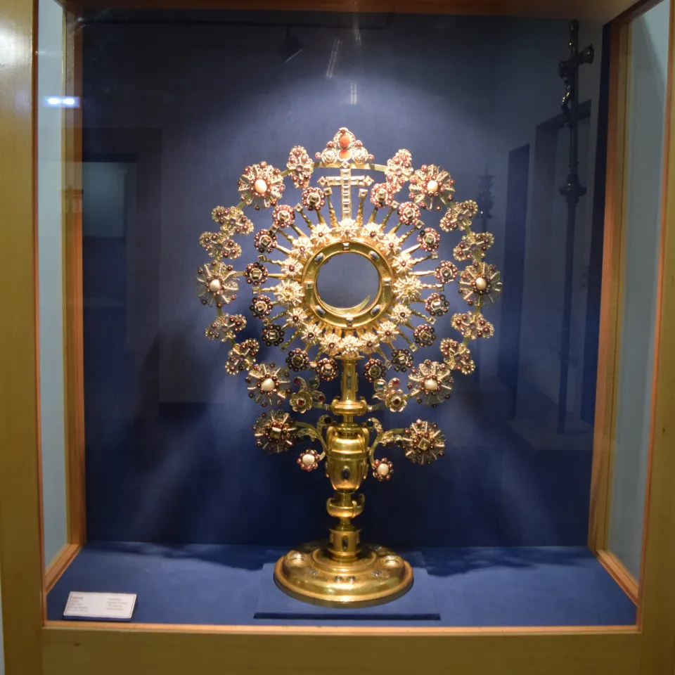 Custodia Castel&aacute;